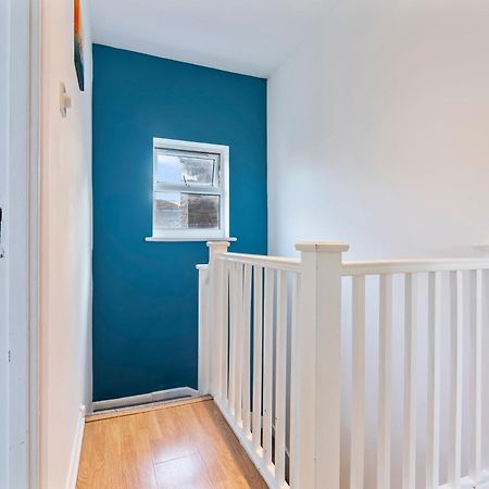 Impeccable 4-Bed House In Brixton London Villa Bagian luar foto