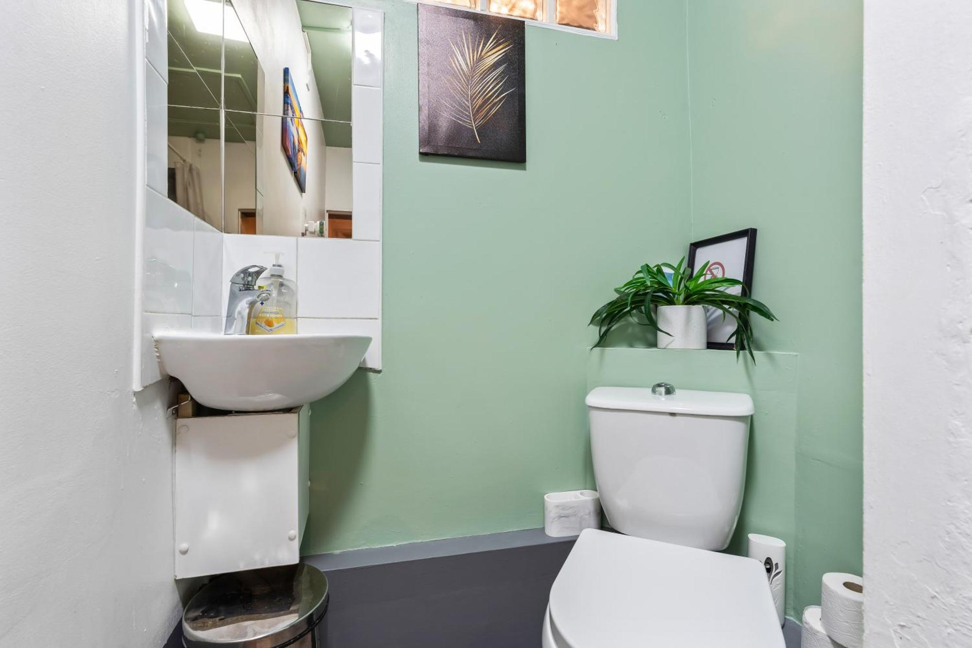 Impeccable 4-Bed House In Brixton London Villa Bagian luar foto